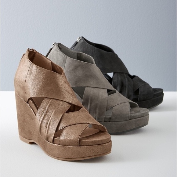 Eileen Fisher Bella Leather Wedge Sandals in Grey Size 9.5 New! - Picture 1 of 13